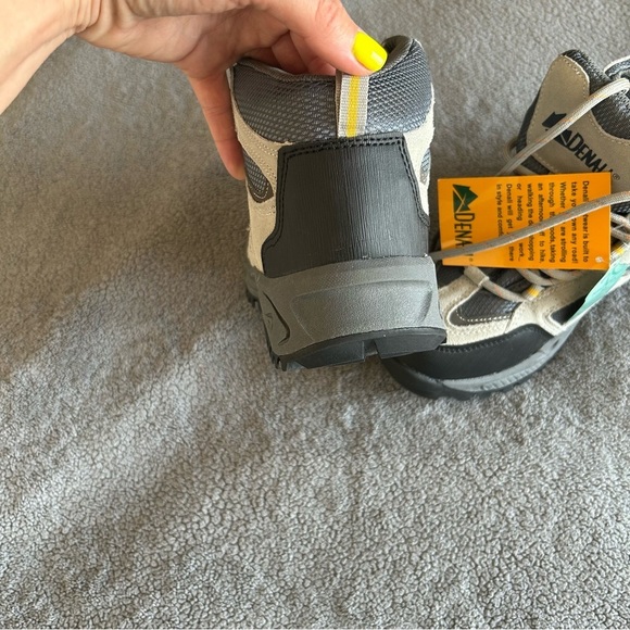 NWT Denali Hiking, Camping, Outdoor, Gorpcore, Boots - Tan, Gray and Black, - Picture 7 of 9